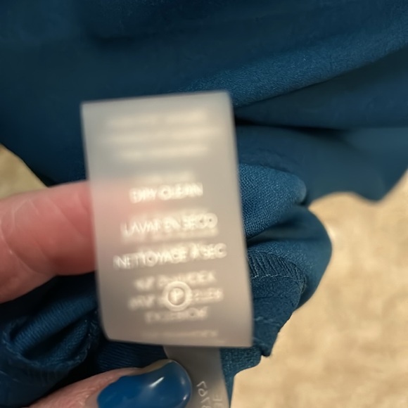 Calvin Klein Flutter Sleeve Dress Sz 8 NWT - Picture 9 of 9